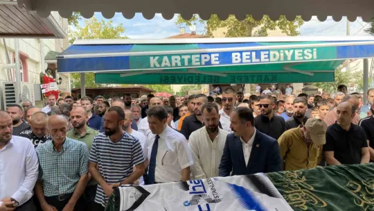 Kaan'a son veda: Tabutuna forma serildi