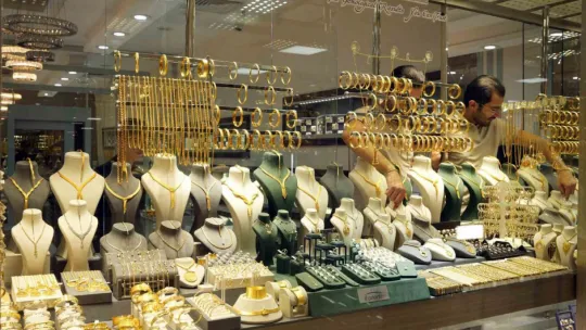 Altında FED hareketliliği