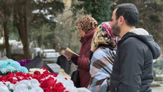 Ferdi Tayfur vefatının 1. yıl dönümünde mezarı başında anıldı