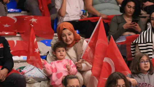 Türkiye: 75 - Slovakya: 40