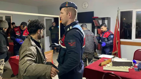 200 yabancı uyruklu şahsı İstanbul diye Sakarya'ya getirdi