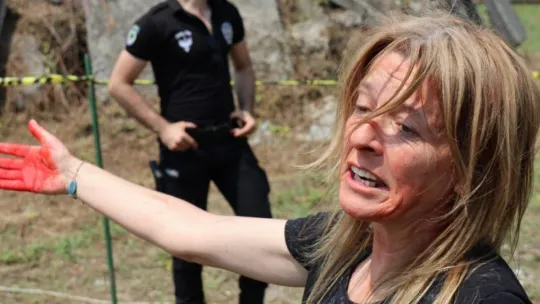 Film gibi tatbikat nefesleri kesti