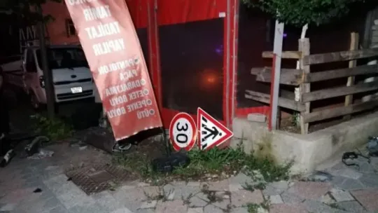 Freni boşalan tır ortalığı savaş alanına çevirdi!