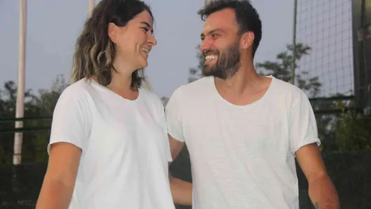Futbolda bir ilk: evli çift beraber takım yönetiyor