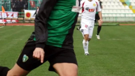 Futbolun kralları İzmit'te buluşuyor