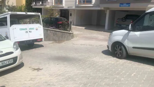 Bursa'da Gaye öğretmen evinde ölü bulundu