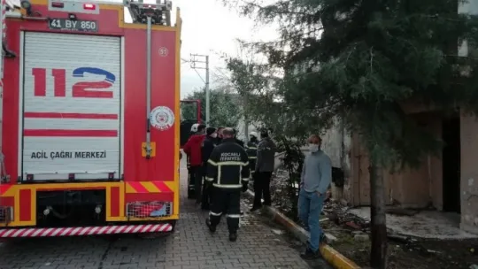 Gaz, yıkım yapılacak evde yangına sebep oldu