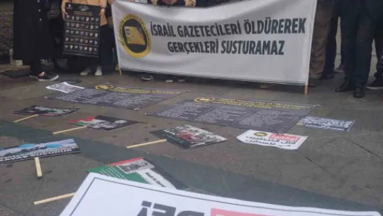 Gazetecilerden İsrail'e tepki