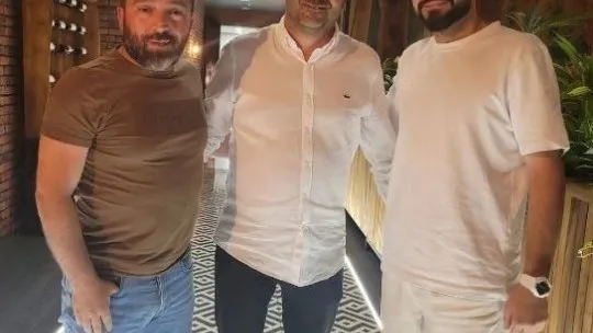 Hakan Süer'in 'Pijamalı' paylaşımı olay oldu