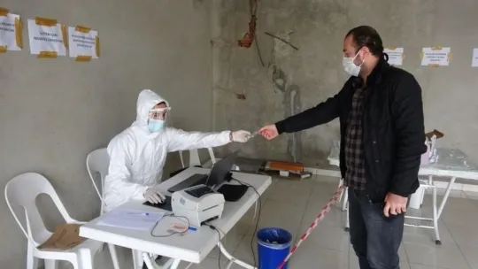 Gazi, koronavirüsle mücadelede ön safta