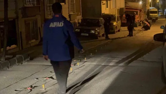 Gebze'de zeminin tomografisi santim santim çekiliyor