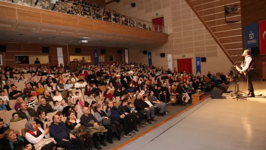 Gebze'de Barış Manço eserleriyle anıldı