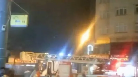 Gebze'de bir binada çatırtı sesleri: Bina tahliye ediliyor