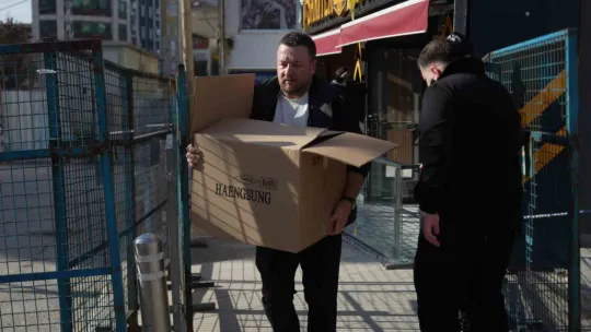 Gebze'de boşaltılan 12 binada oturanlar eşyalarını polis kontrolünde aldı