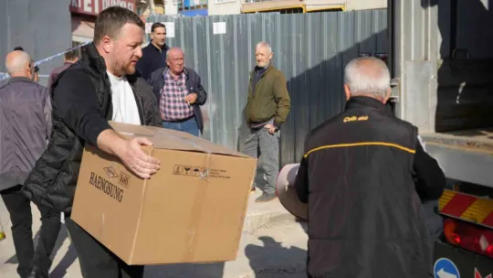 Gebze'de boşaltılan 12 binada oturanlar eşyalarını polis kontrolünde aldı