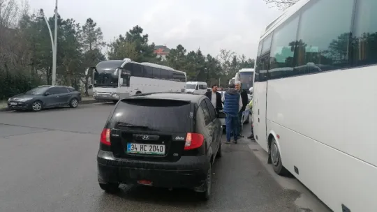 Otomobil ile hafif ticari araç çarpıştı: 1 yaralı