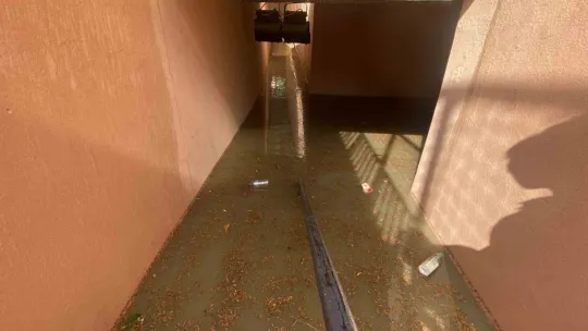 Gebze'de sağanak sürücülere zor anlar yaşattı