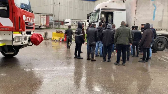 Tırda çıkan yangın korkuttu