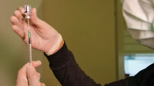 Gebze'de Yarım saatte 90 kişiyi aşılıyorlar