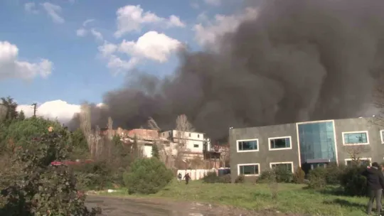 Gebze'deki fabrika yangını kontrol altına alındı