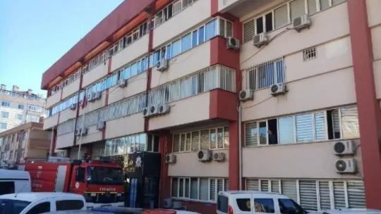 Gebze Emniyet Müdürlüğü'de yangın!