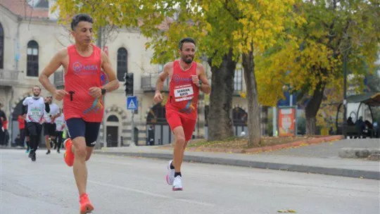 Gazi Yarı Maratonu'ndan dereceyle döndüler
