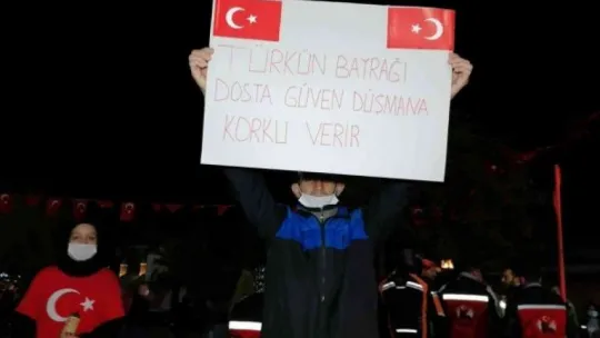 Gebze'de 29 Ekim coşkusu sokakları sardı