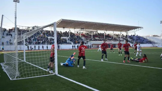 Gebzespor kent derbisini kazanıp liderlik koltuğuna oturdu