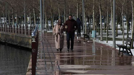 Gece fırtına, gündüz güneş!