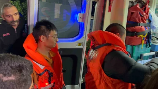 Gemiden tahliye edilen 25 personel Kocaeli'ye getirildi