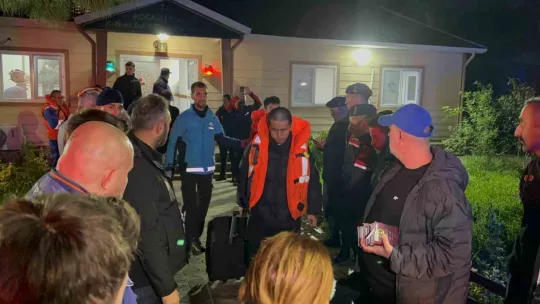 Gemiden tahliye edilen 25 personel Kocaeli'ye getirildi