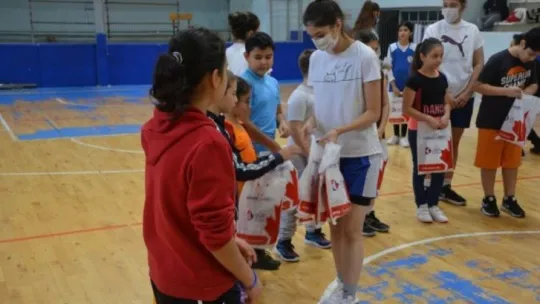 Genç basketbolcudan minik sporculara özel mektup!