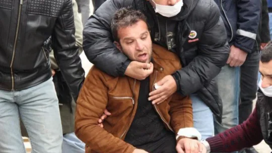 Genç hemşirenin babası, kızının cenazesini görmeye dayanamadı!