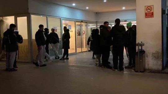 Genç taraftarın tribünden düştüğü anlar kamerada