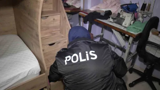 Bot üreten çeteye operasyon: 18 gözaltı
