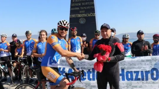 Gölcük Depreminin anısına onlarca kilometre bisiklet sürdüler!