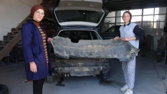 Gölcük'te Kaportacı Anne- Kız!