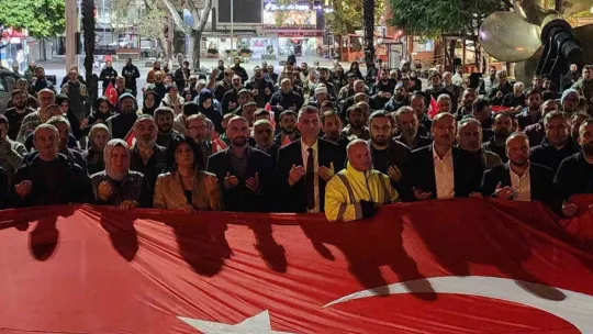 İnsanlık dışı saldırıyı protesto ettiler