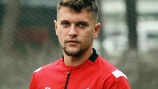 Gölcükspor Antalya kampında top başı yaptı