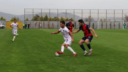 Gölcükspor durdu!