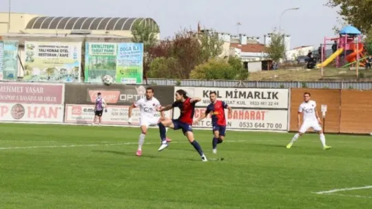 Gölcükspor durdu!