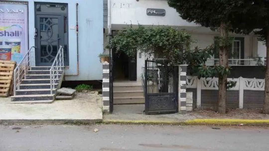 Göreve gelmeyen polis memuru, kendisini kontrol için gelen mesai arkadaşları tarafından ölü bulundu