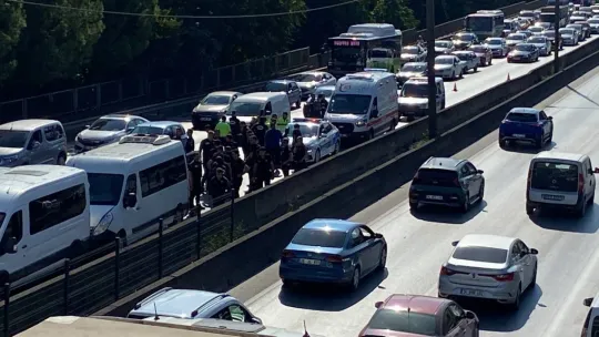 Göreve giden çevik kuvvet ekibi zincirleme kazaya karıştı: 5 polis yaralandı