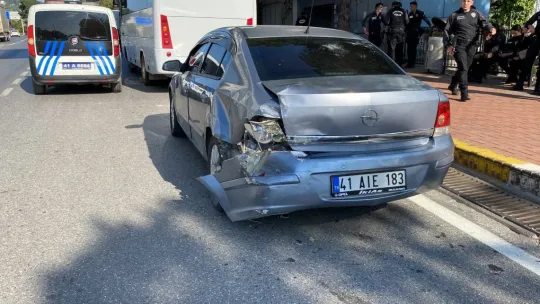 Göreve giden çevik kuvvet ekibi zincirleme kazaya karıştı: 5 polis yaralandı