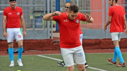 Görmeyen gözlerle başarıdan başarıya koşuyorlar