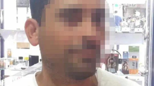 Eşini feci şekilde darp edip, bıçakla parmağını kesmeye çalıştı