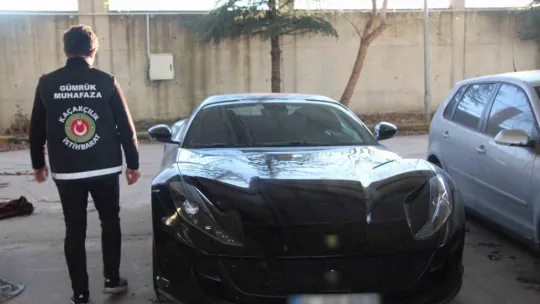 Gümrük muhafaza ekipleri 187 milyon liralık araçlara el koydu