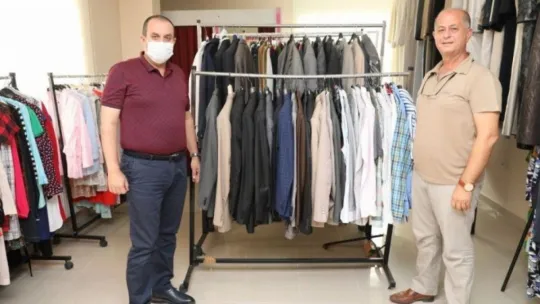 Günı Işığı derneği yardıma muhtaç aileleri sevindiriyor