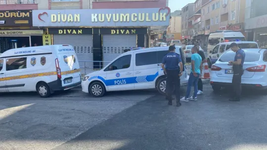 Güpegündüz cadde ortasında dehşeti yaşadılar