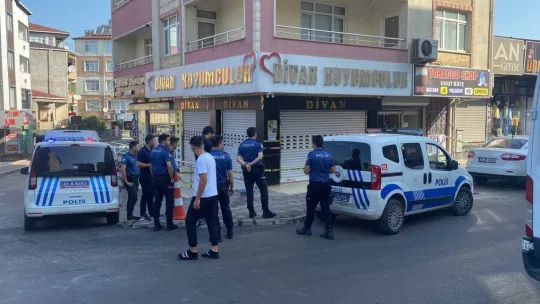 Güpegündüz cadde ortasında dehşeti yaşadılar